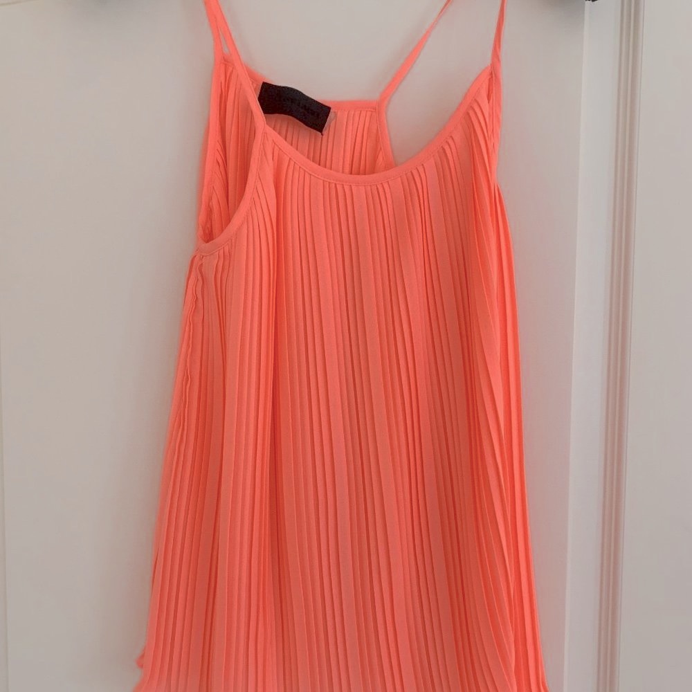 Beautiful Coral Pleated Blouse, xs